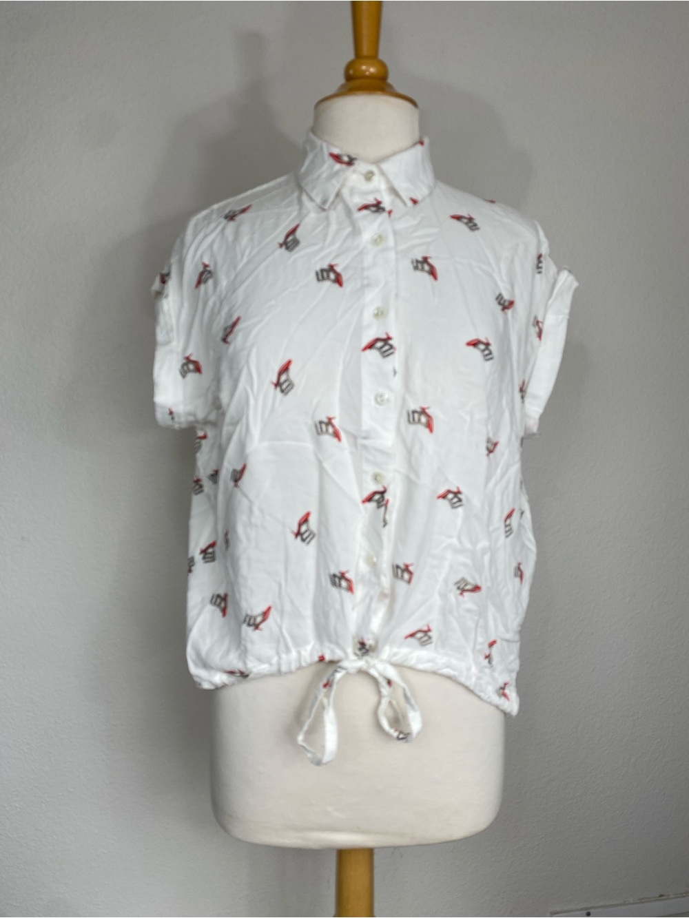 Louise Paris Womens White Red Studded Heel Print Boxy Button-Down Shirt Size S